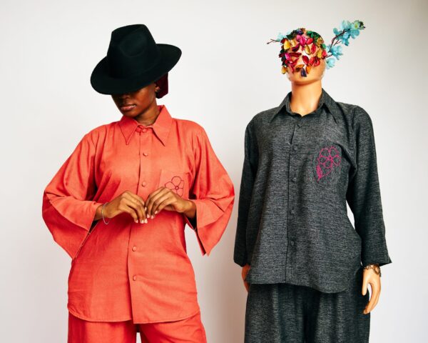 Embroidered Linen 2pc - Image 4